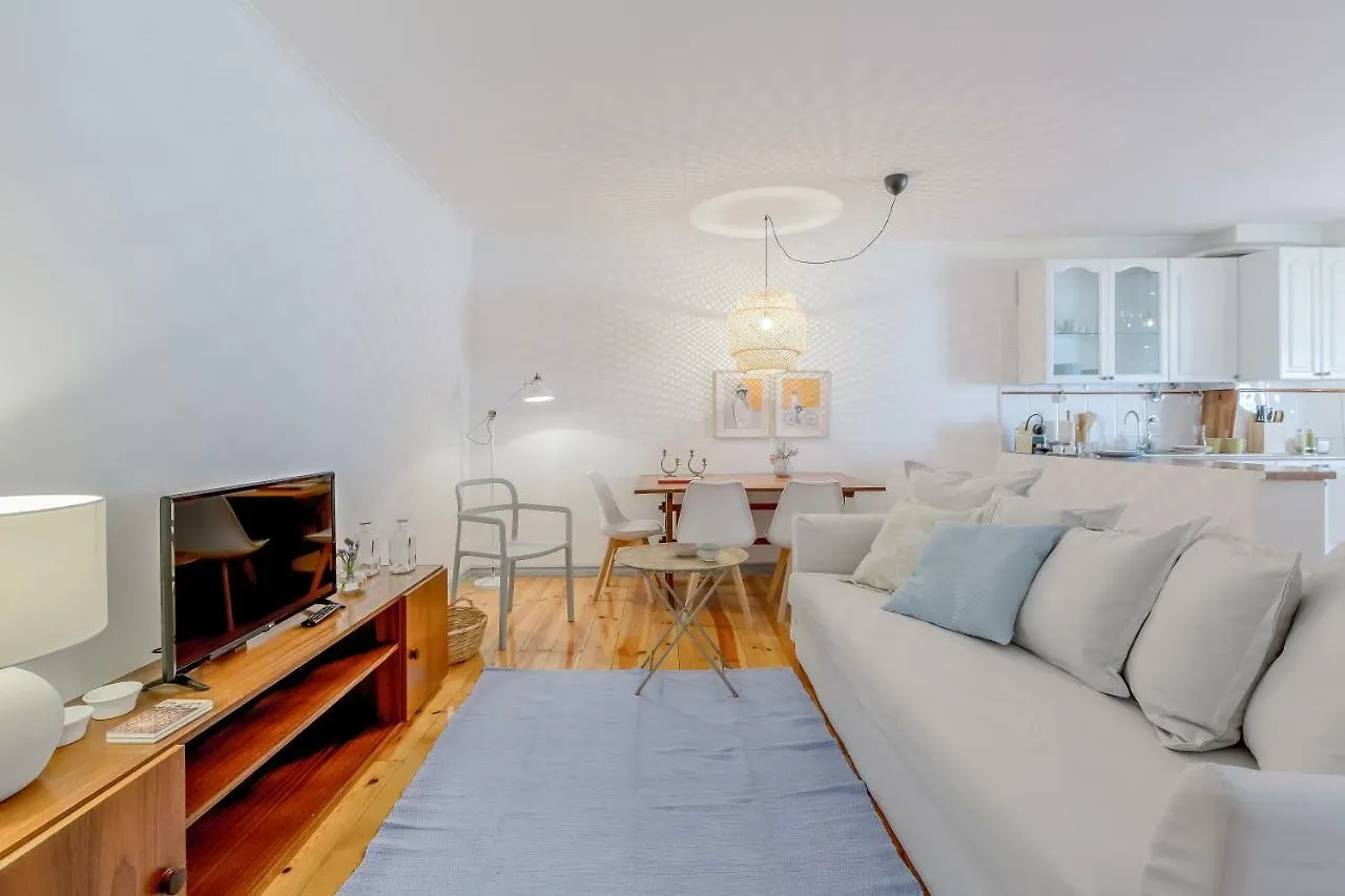 Apartment Bright & Spacious Alfama Apartment, By Timecooler Lisbon